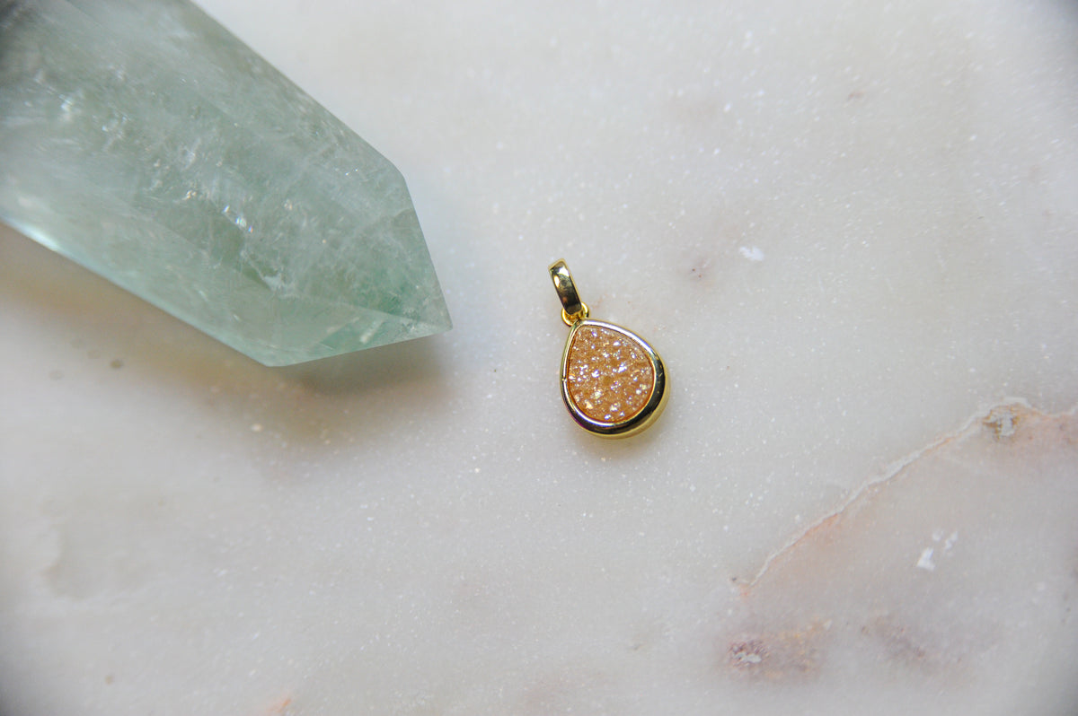 Quartz Druzy Pendant - 16K Gold Plated